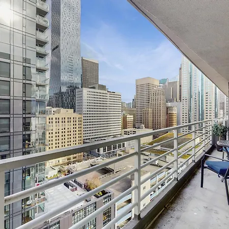 Newmark Tower Seattle Room photo