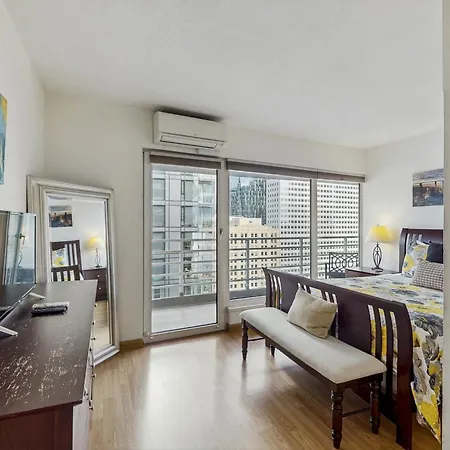 Newmark Tower Seattle Room photo