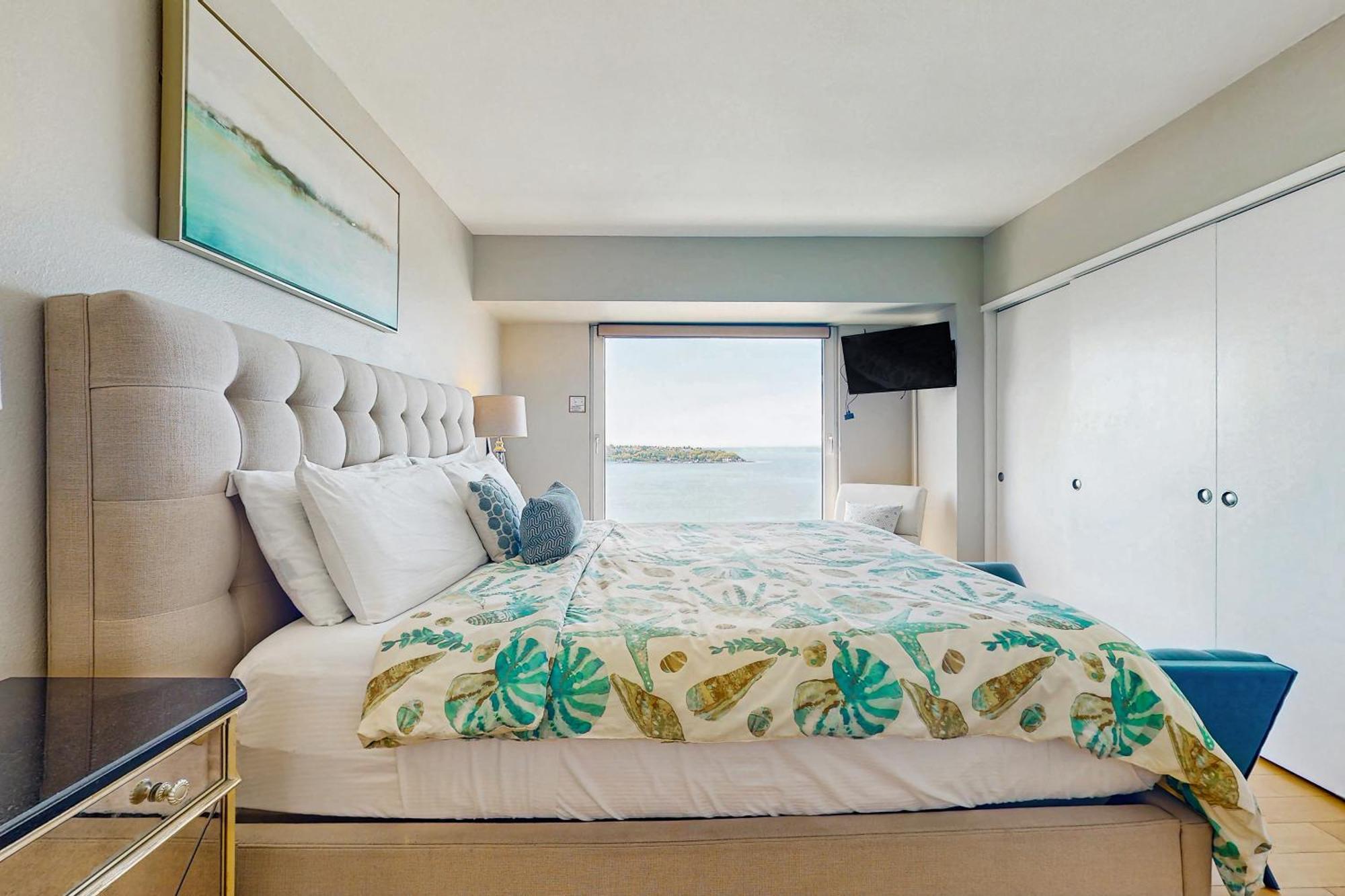 Newmark Tower Apartment Seattle